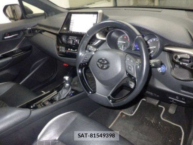 Toyota C-HR 2019-01 8218965-2