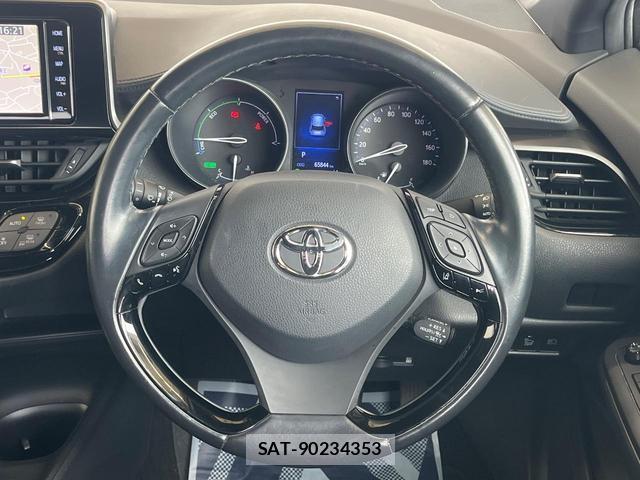 Toyota C-HR 2018-11 8221351-10