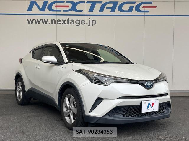 Toyota C-HR 2018-11 8221351-15