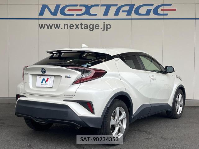 Toyota C-HR 2018-11 8221351-16