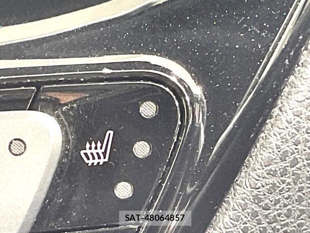 Toyota C-HR 2018-12 8221977-6