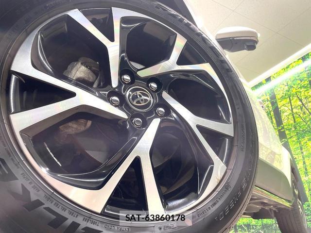 Toyota C-HR 2018-08 8221978-12