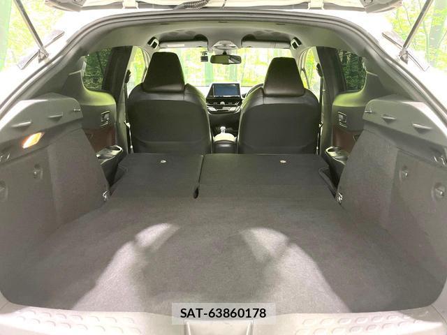 Toyota C-HR 2018-08 8221978-9