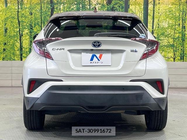 Toyota C-HR 2019-04 8222634-14