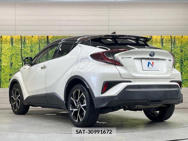 Toyota C-HR 2019-04 8222634-16