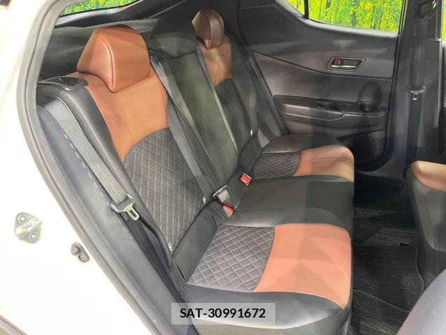 Toyota C-HR 2019-04 8222634-8