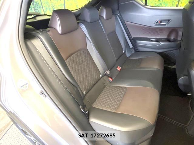 Toyota C-HR 2017-03 8223969-8