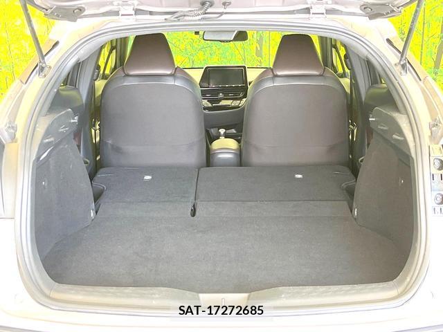 Toyota C-HR 2017-03 8223969-9