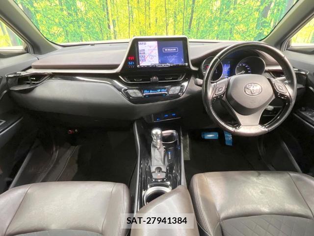 Toyota C-HR 2017-06 8224001-1