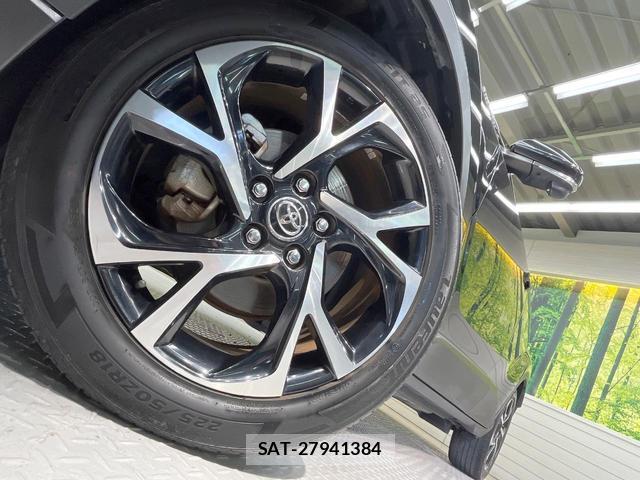 Toyota C-HR 2017-06 8224001-12