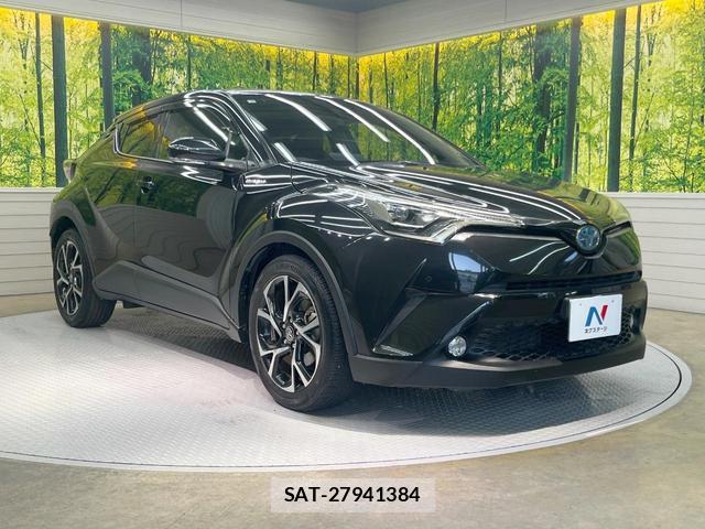 Toyota C-HR 2017-06 8224001-15