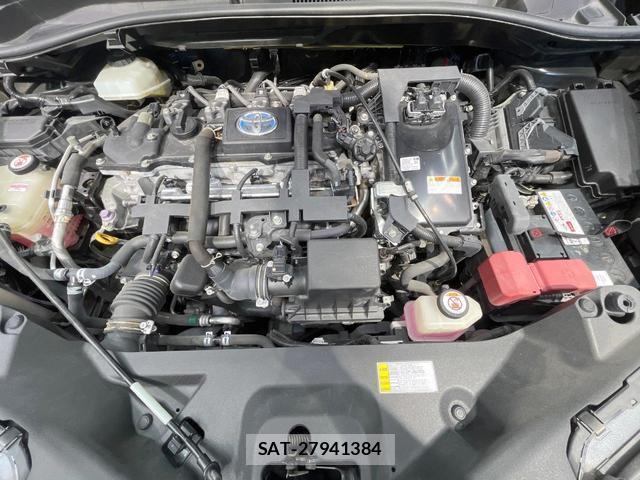 Toyota C-HR 2017-06 8224001-17