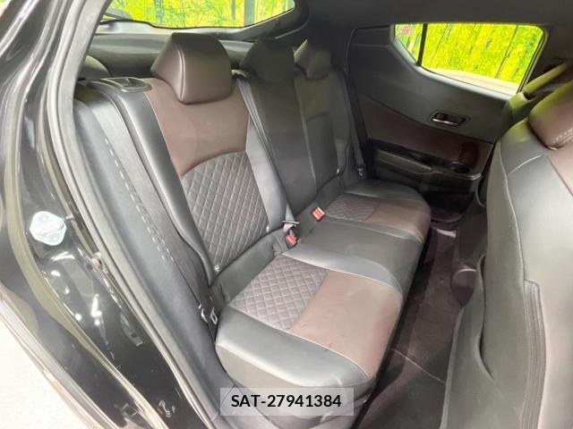 Toyota C-HR 2017-06 8224001-8