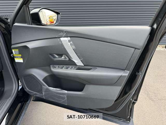 Citroen C4 2024-12 8220305-6
