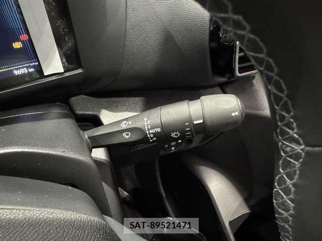 Citroen C4 2025-06 8220307-11