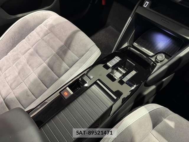 Citroen C4 2025-06 8220307-18