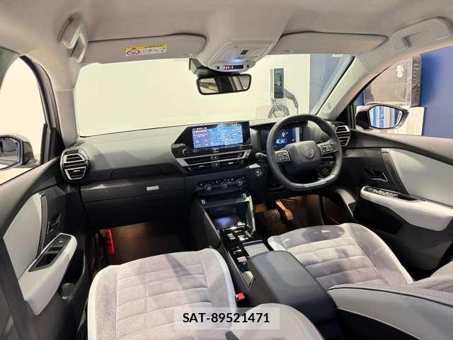 Citroen C4 2025-06 8220307-2