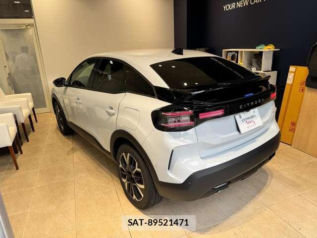 Citroen C4 2025-06 8220307-3
