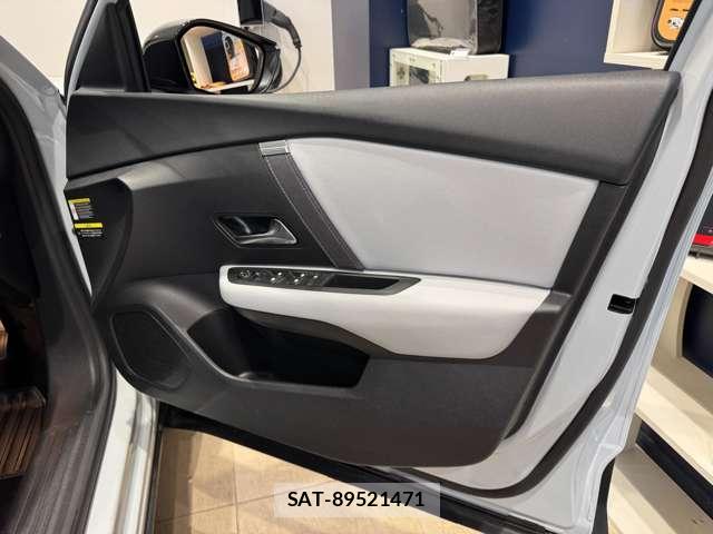 Citroen C4 2025-06 8220307-5