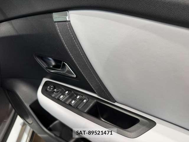 Citroen C4 2025-06 8220307-6