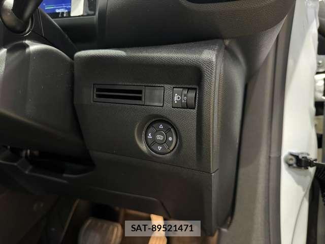 Citroen C4 2025-06 8220307-7