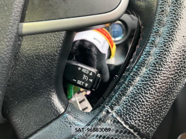 Toyota CAMRY 2013-08 8220022-9