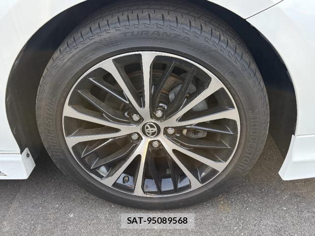 Toyota CAMRY 2019-04 8220444-15