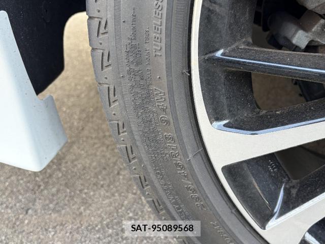 Toyota CAMRY 2019-04 8220444-16