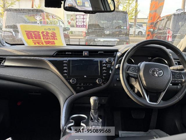 Toyota CAMRY 2019-04 8220444-2