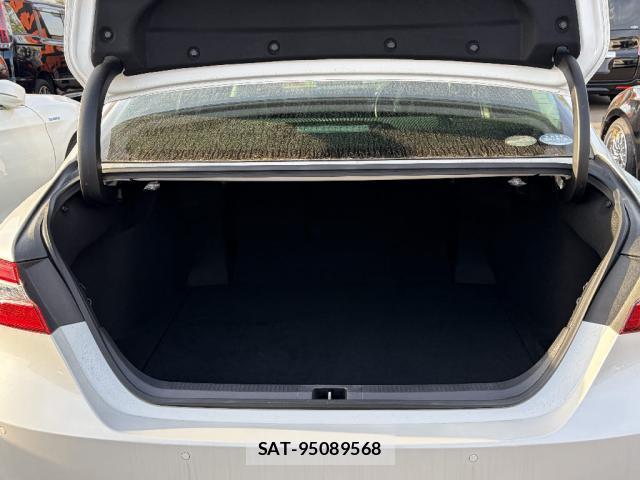 Toyota CAMRY 2019-04 8220444-5