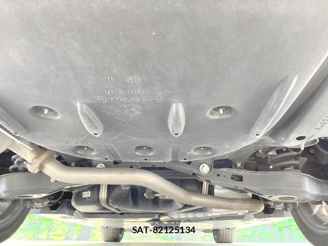 Toyota CAMRY 2021-06 8221845-18