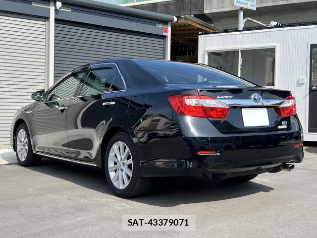 Toyota CAMRY 2013-05 8222412-3