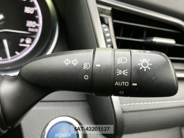 Toyota CAMRY 2019-01 8225260-16