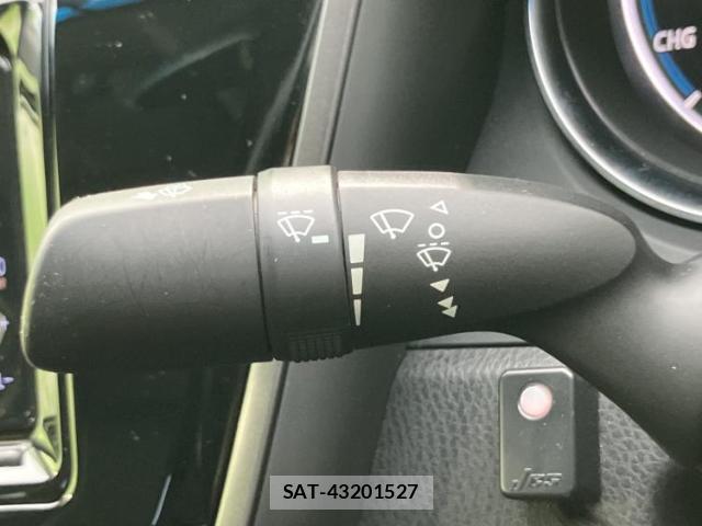Toyota CAMRY 2019-01 8225260-17