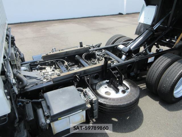MITSUBISHI FUSO CANTER 2019-08 8216289-13