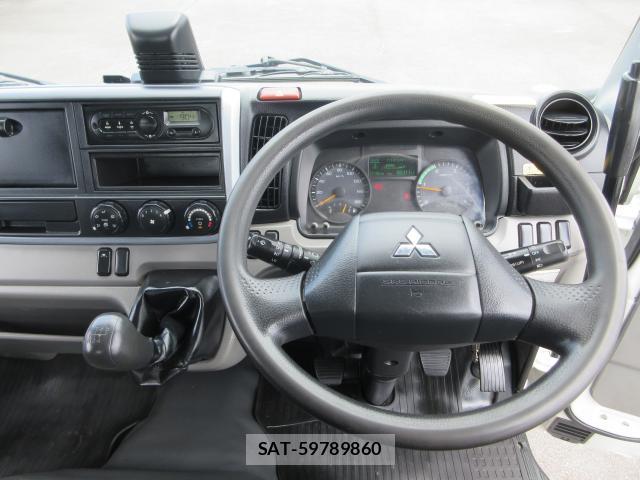 MITSUBISHI FUSO CANTER 2019-08 8216289-17