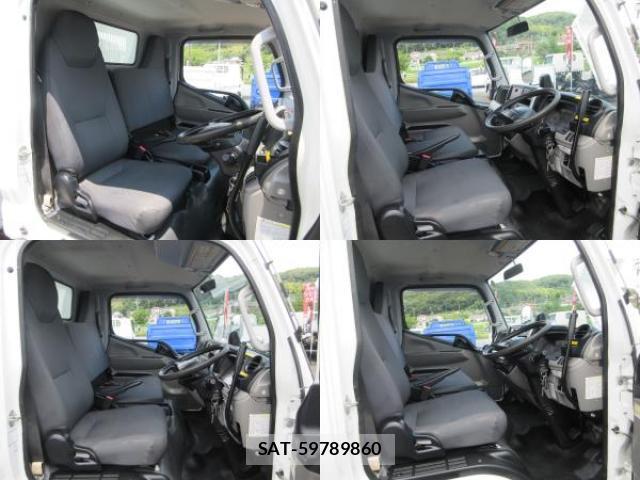 MITSUBISHI FUSO CANTER 2019-08 8216289-5