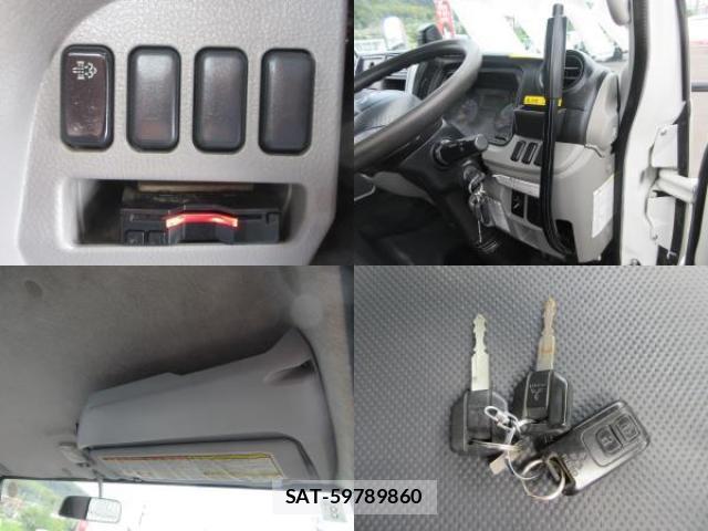 MITSUBISHI FUSO CANTER 2019-08 8216289-9