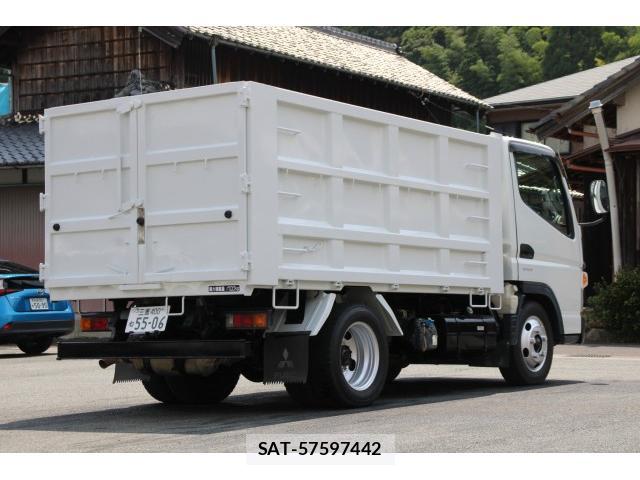 MITSUBISHI FUSO CANTER 2021-03 8216296-6