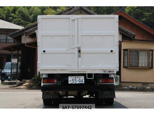 MITSUBISHI FUSO CANTER 2021-03 8216296-7