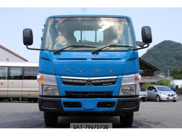 MITSUBISHI FUSO CANTER 2016-07 8216301-1