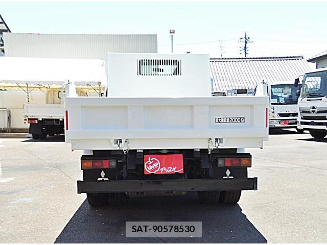 MITSUBISHI FUSO CANTER 2020-11 8216337-1