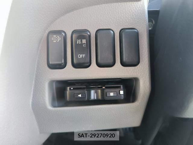 MITSUBISHI FUSO CANTER 2021-04 8218392-7