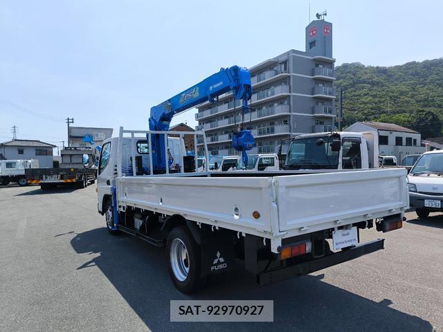 MITSUBISHI FUSO CANTER 2014-01 8218393-5