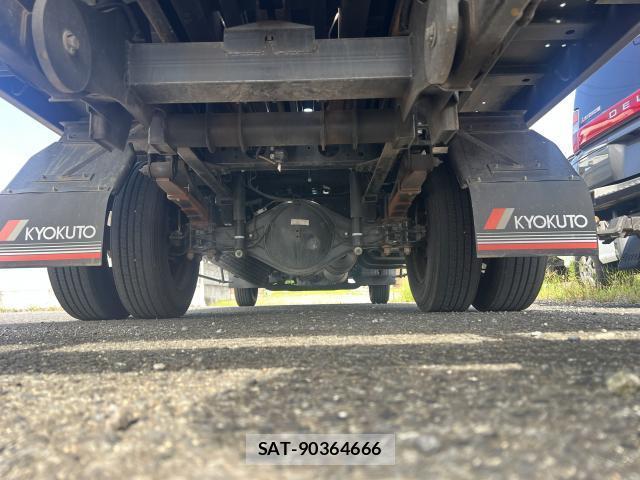 MITSUBISHI FUSO CANTER 2022-07 8218447-11
