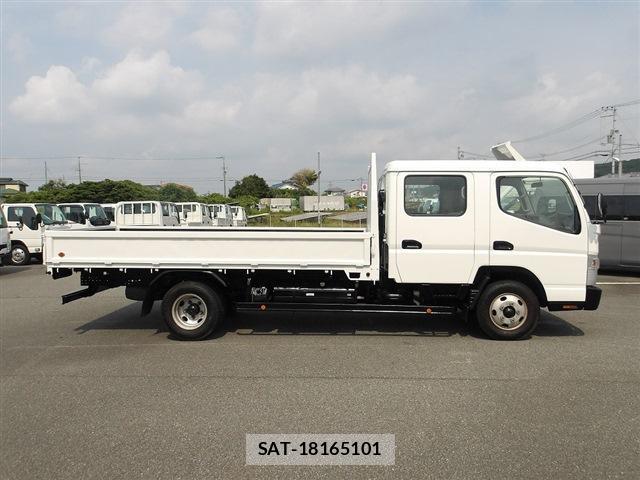 MITSUBISHI FUSO CANTER 2013-08 8218803-15