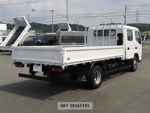 MITSUBISHI FUSO CANTER 2013-08 8218803-9