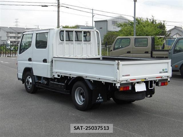 MITSUBISHI FUSO CANTER 2015-03 8218804-1