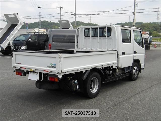 MITSUBISHI FUSO CANTER 2015-03 8218804-9