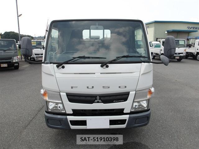 MITSUBISHI FUSO CANTER 2016-05 8218806-12